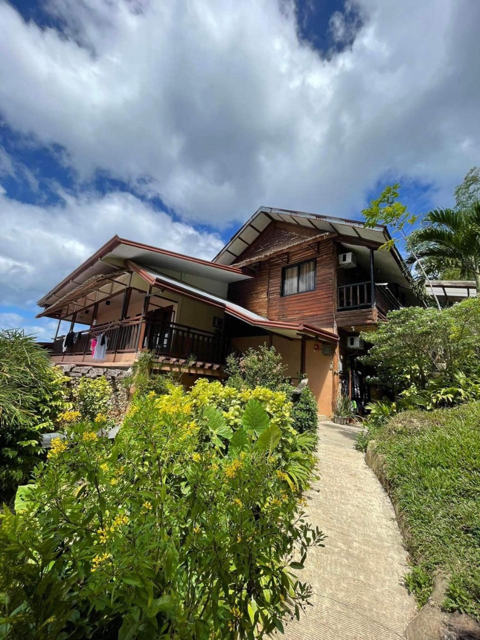 Novie'S Tourist Inn El Nido Exteriör bild