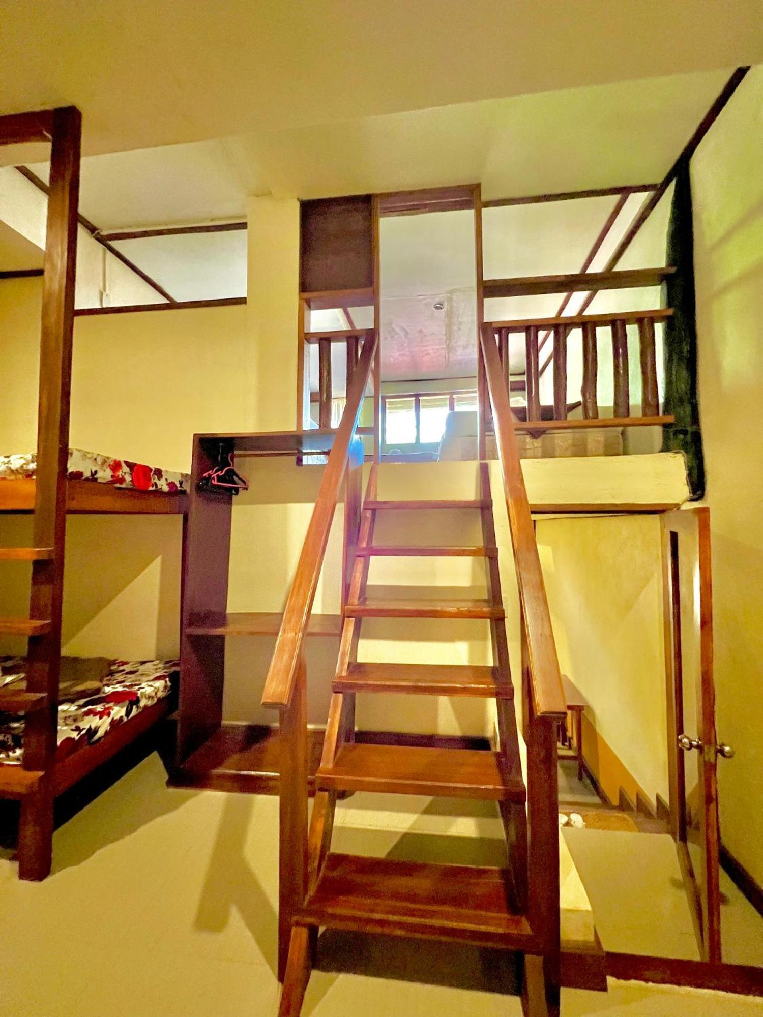 Novie'S Tourist Inn El Nido Exteriör bild
