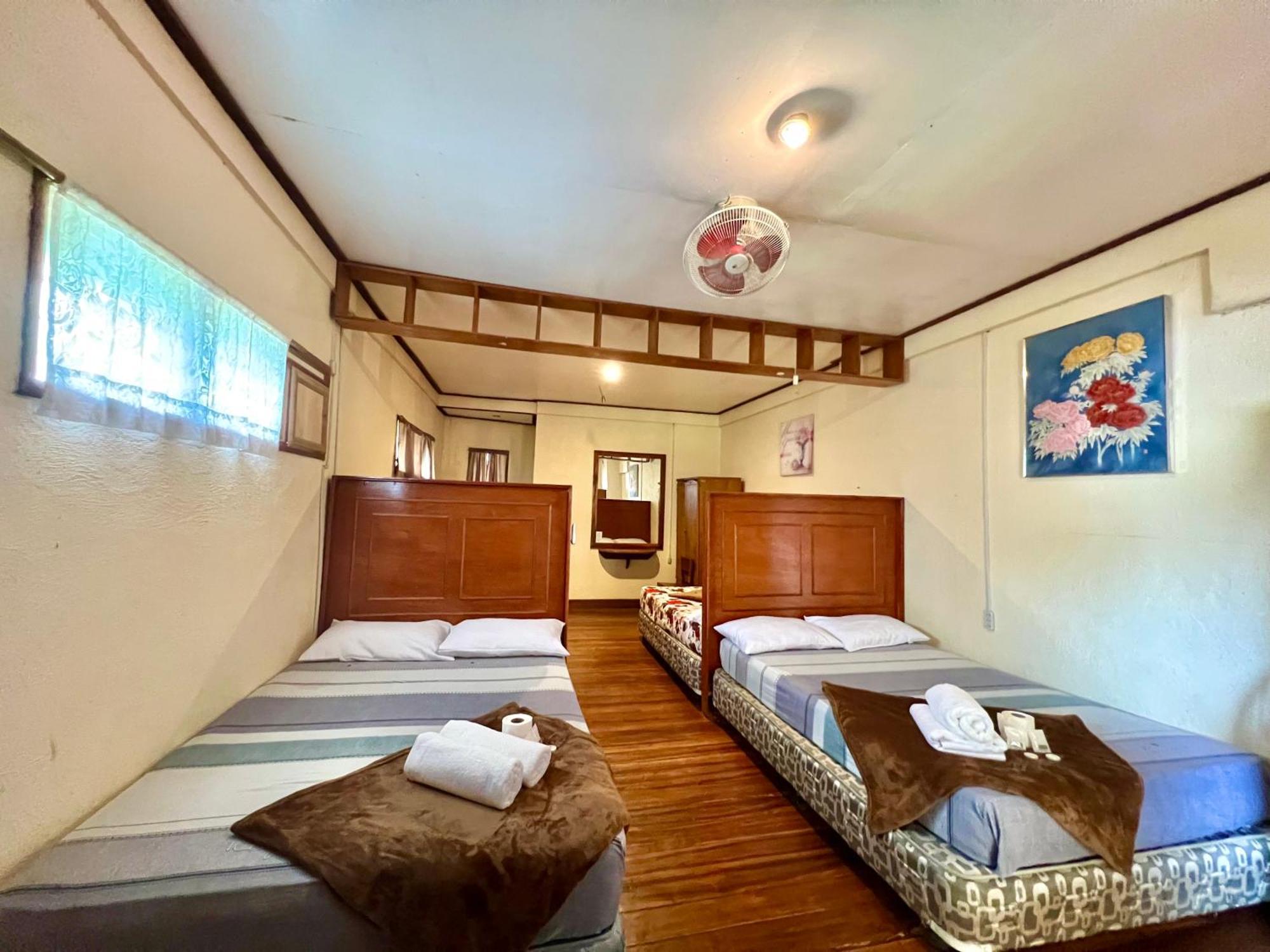 Novie'S Tourist Inn El Nido Exteriör bild